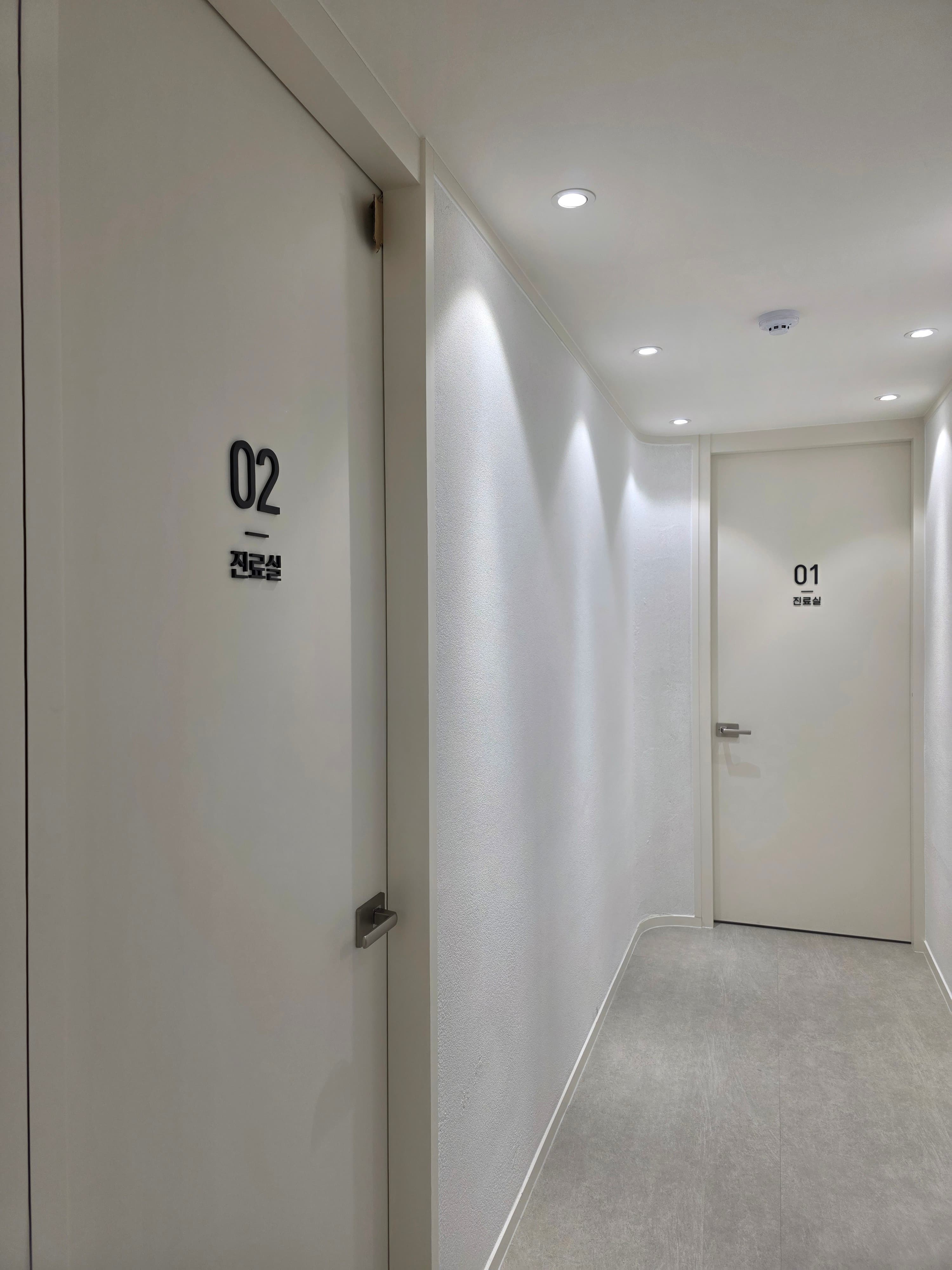 Clinic interior 9